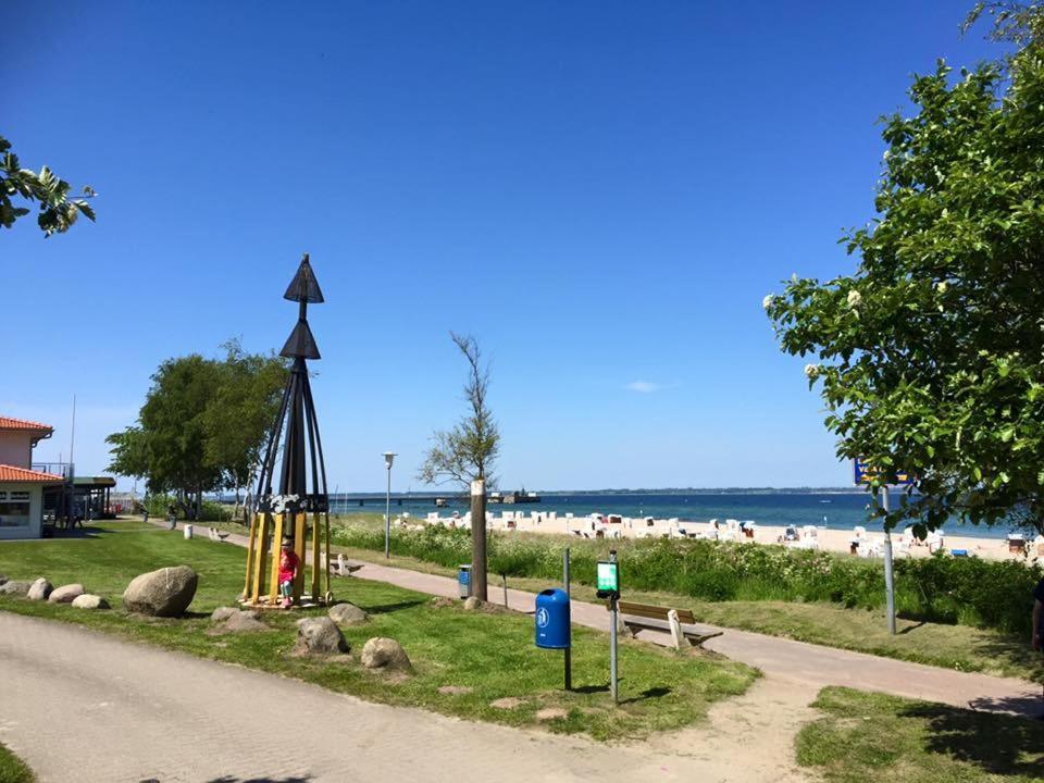 Neue Ferienwohnung An Der Ostsee,Terrasse,Sauna Surendorf Esterno foto